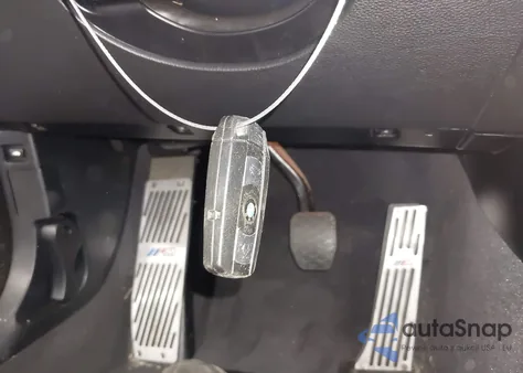 2013 BMW M3 из США, поврежденный, VIN WBSKG9C56DJ593341